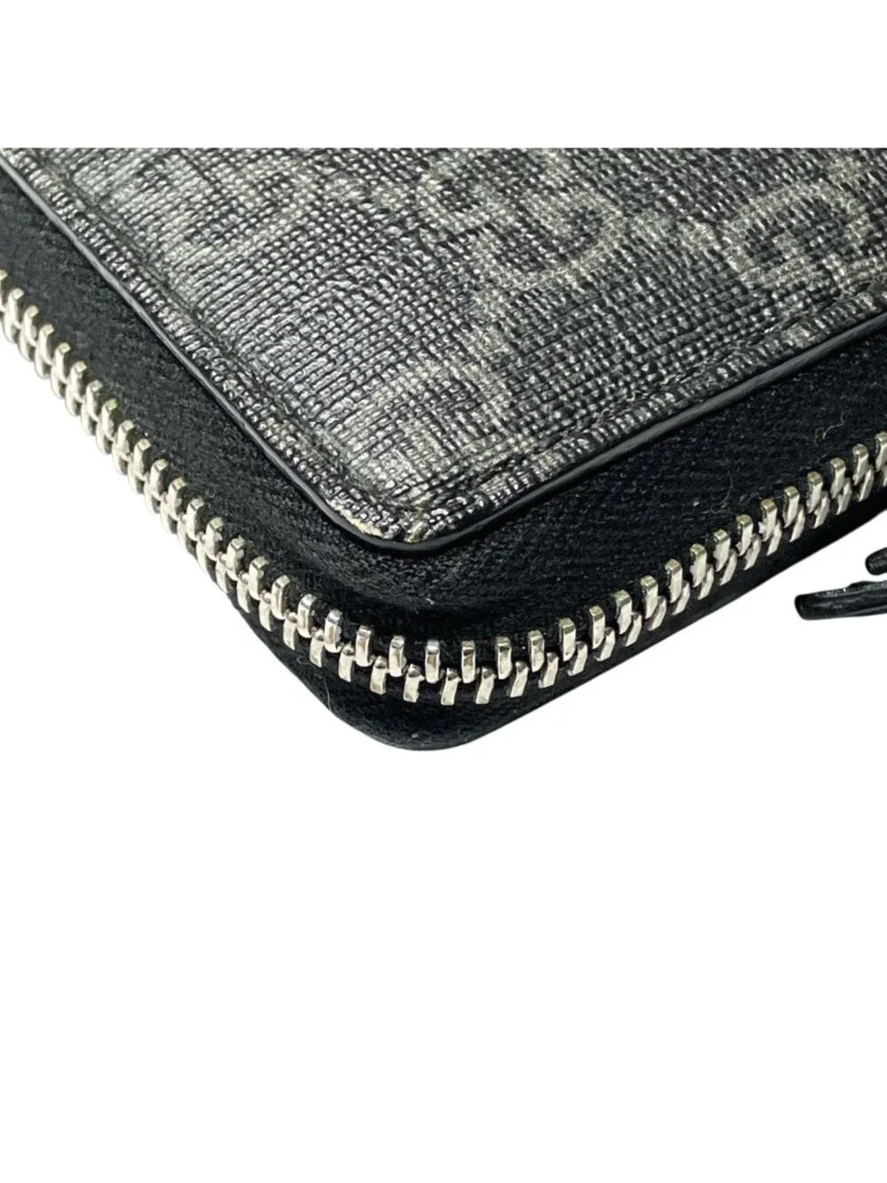Gucci Wolf Head Animal Print Zip Around GG Supreme Wallet Leather